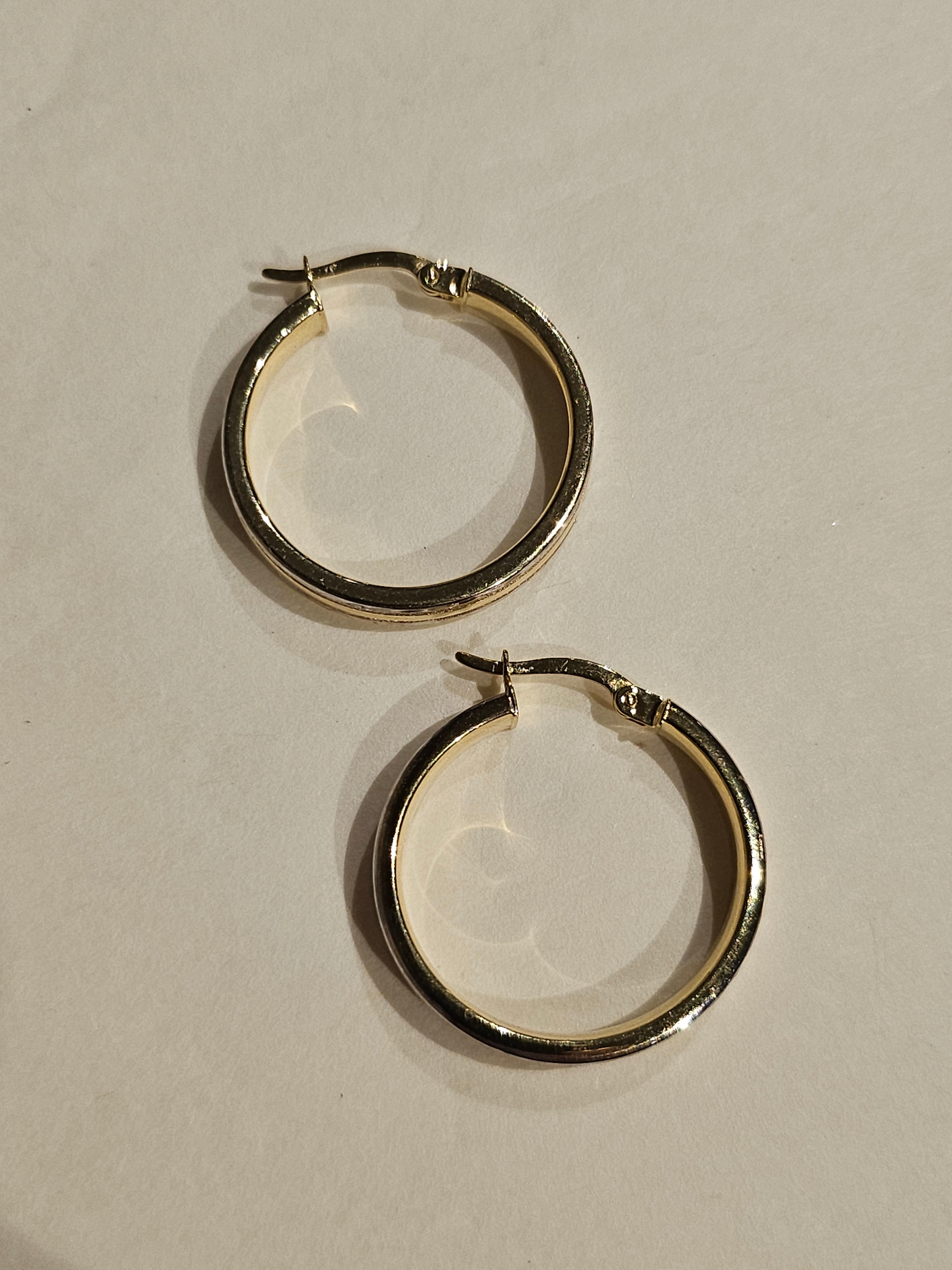 Hoop Earrings - 24mm - Yellow Gold 10Kt - $459