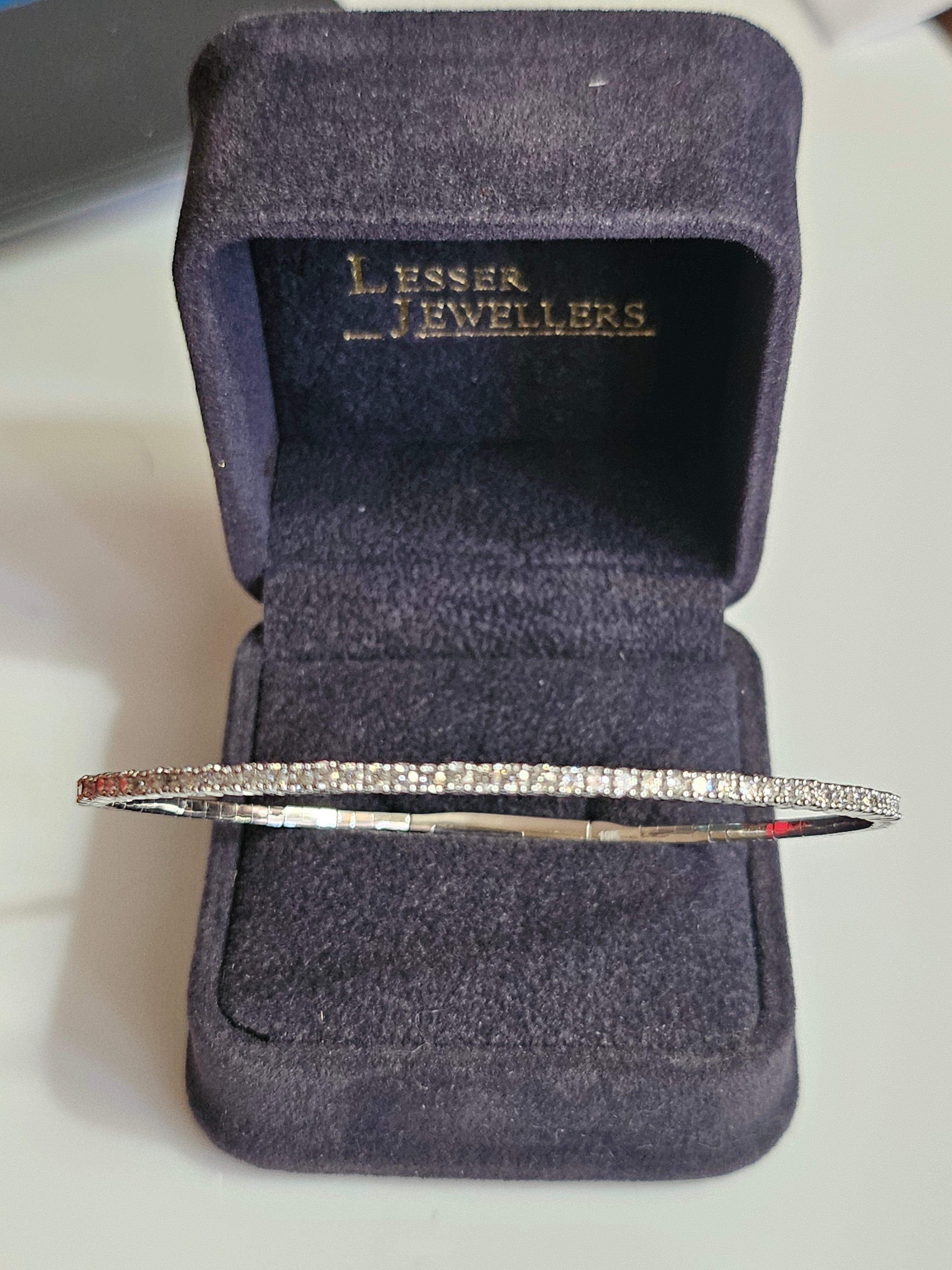 Gold Diamond Bangle - 10Kt  (Lab-grown Diamonds)