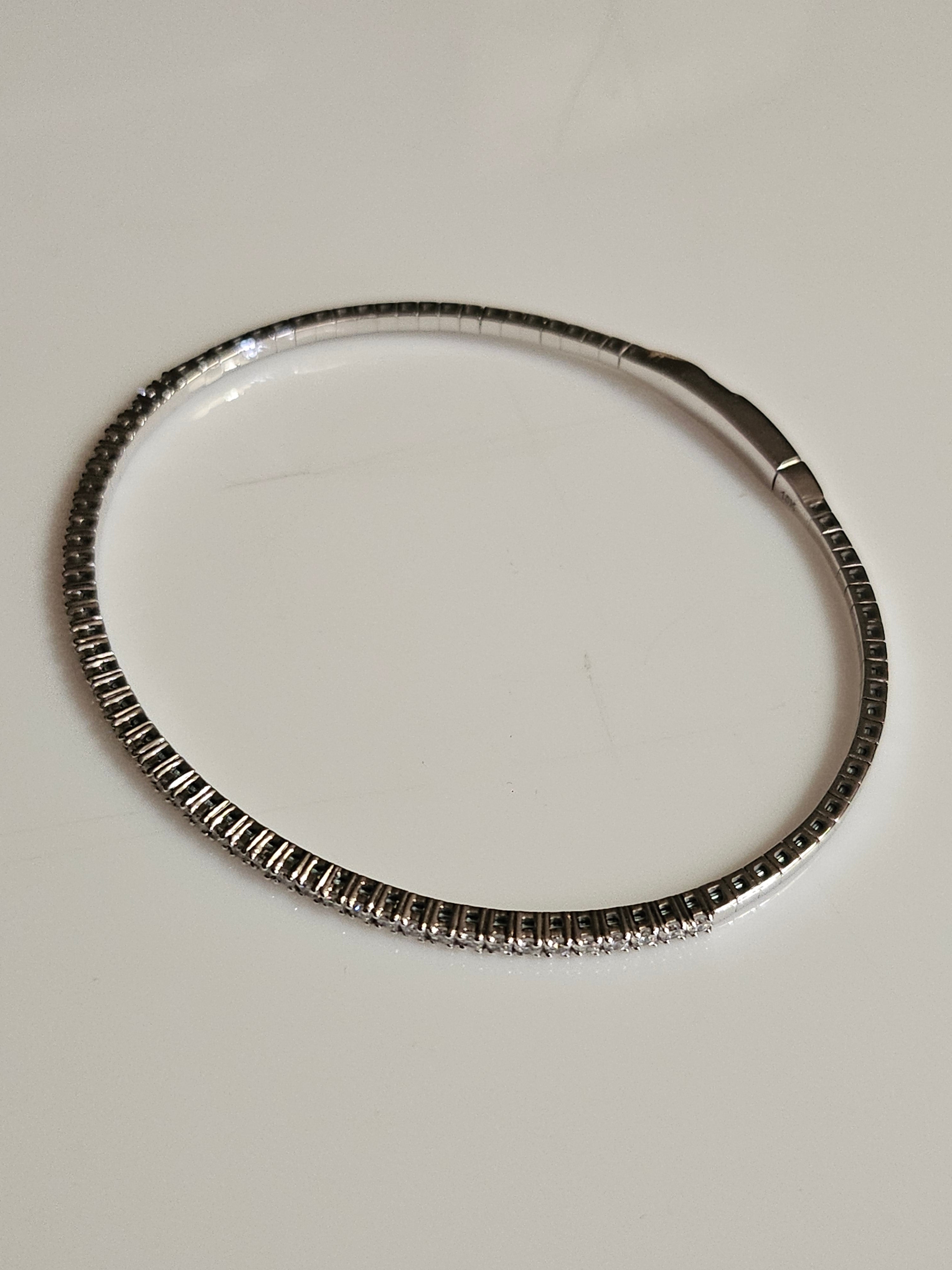 Gold Diamond Bangle - 10Kt  (Lab-grown Diamonds)