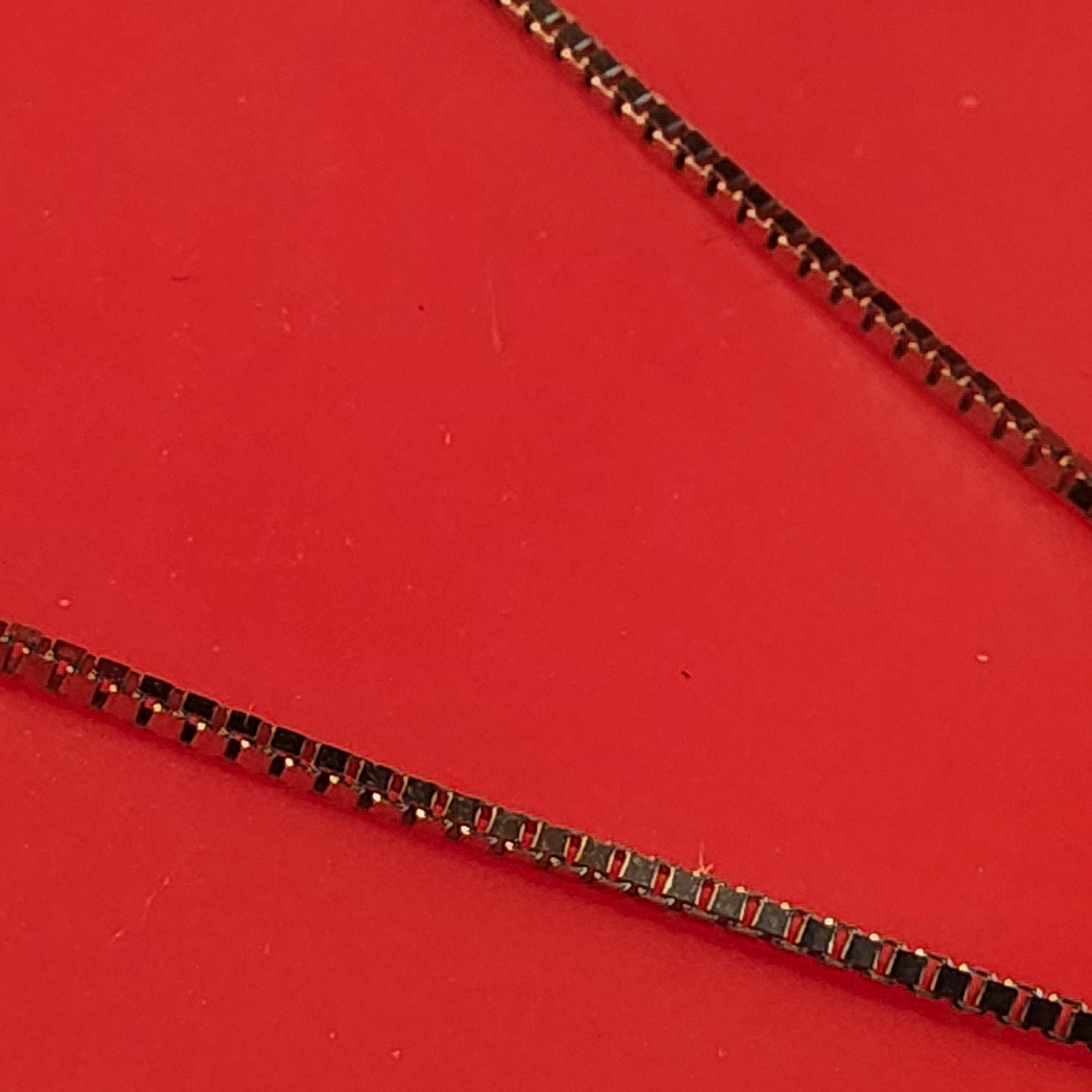 16" 10Kt White Gold Box Style Chain