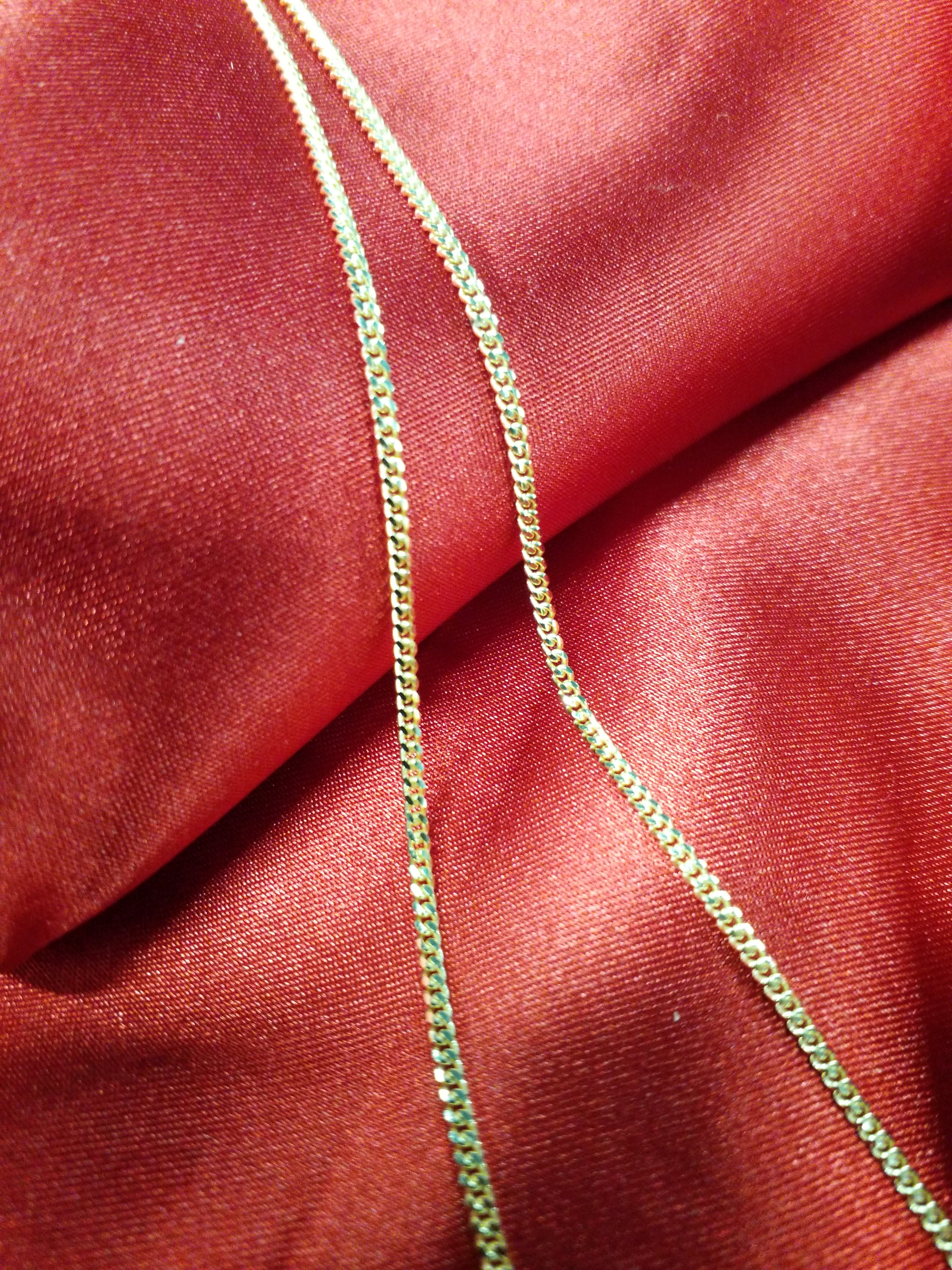 18" 10Kt Yellow Gold Curb Style Chain
