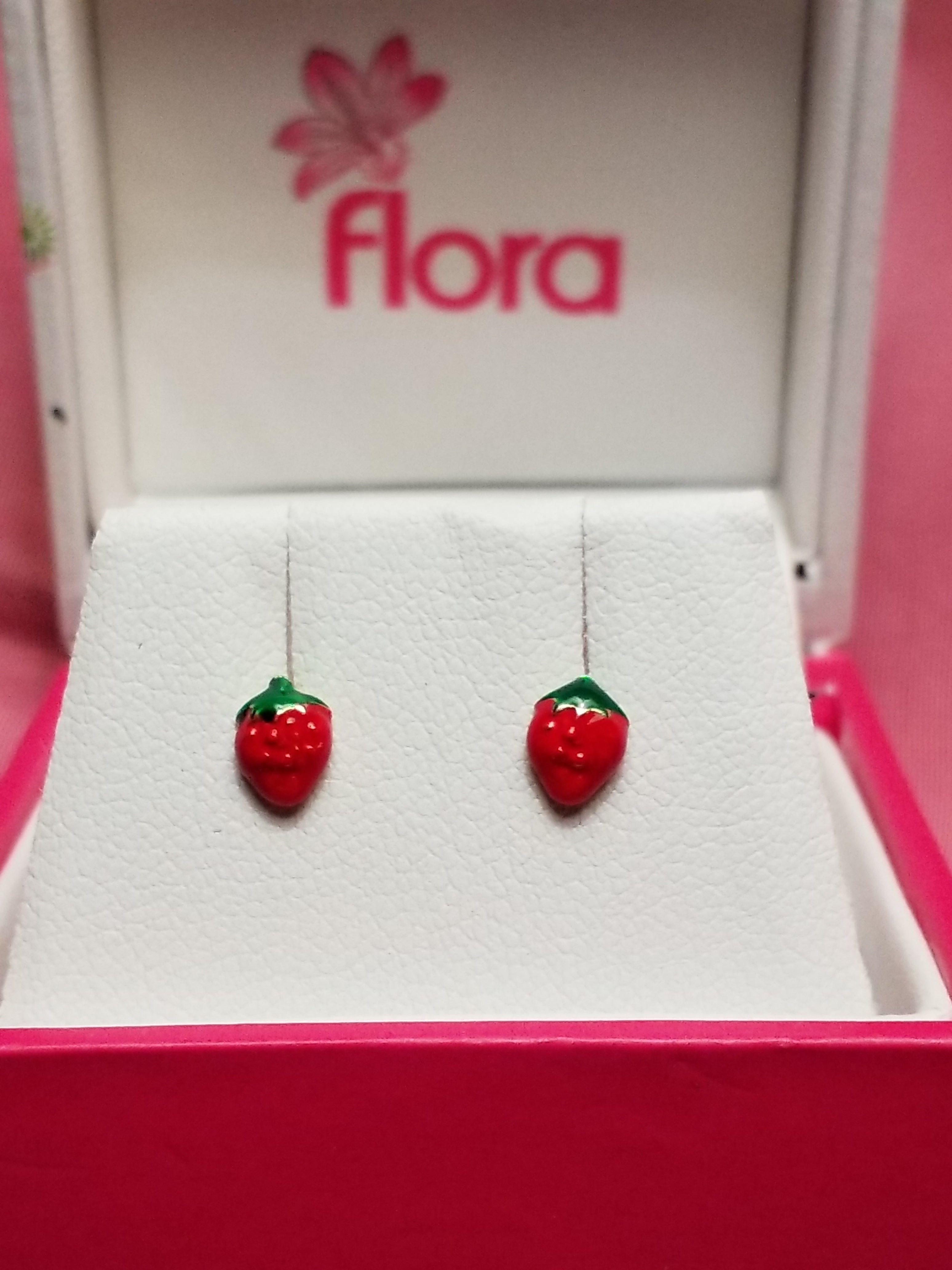 Children's 10kt Earrings - Strawberries - Screw Backs