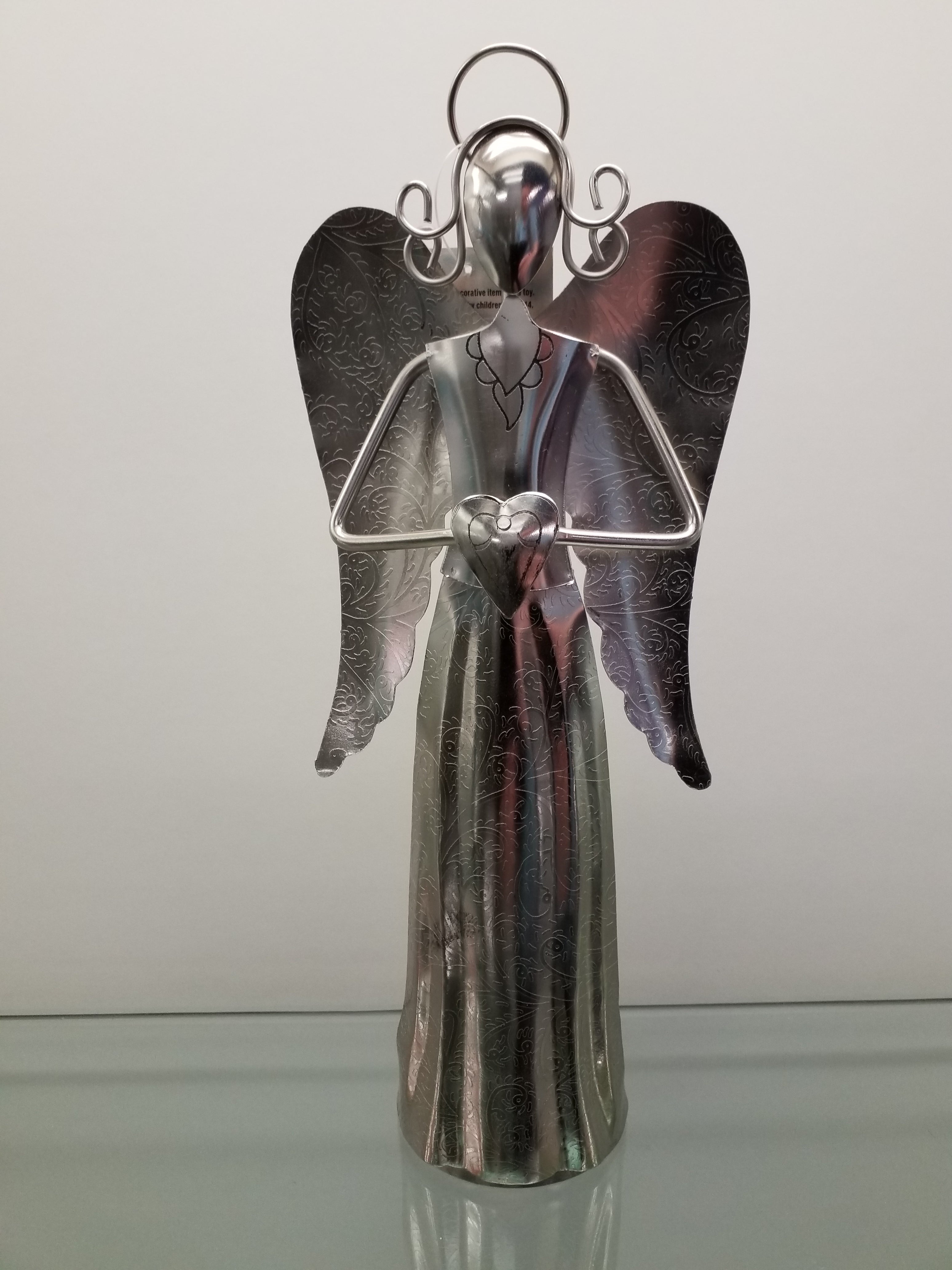 Pewter Angel holding a Heart