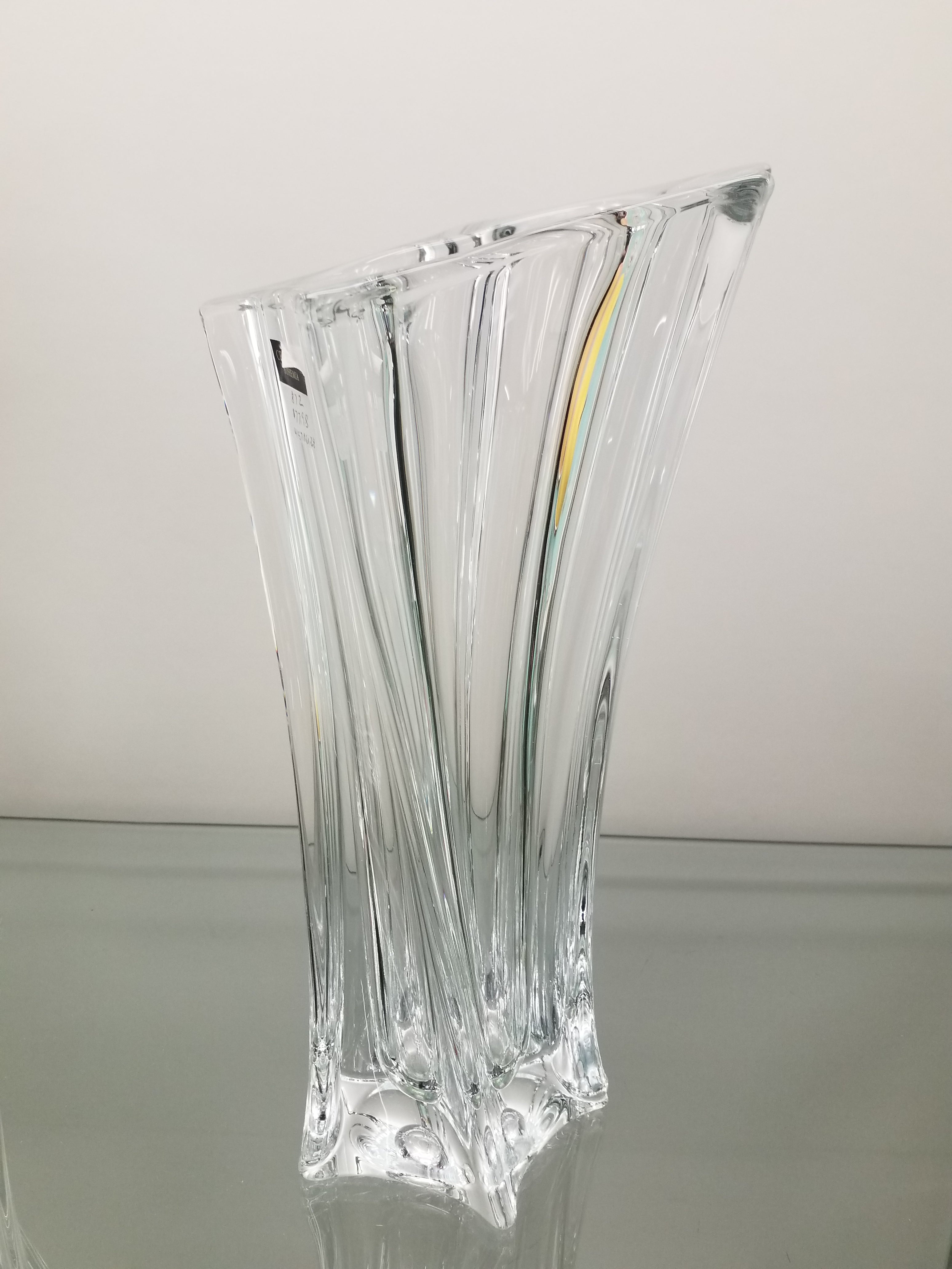 Lead-Free Crystal Vase Yoko - Available in two heights