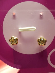 Children's 14Kt Yellow Gold Earrings - Screwbacks - Floral Design