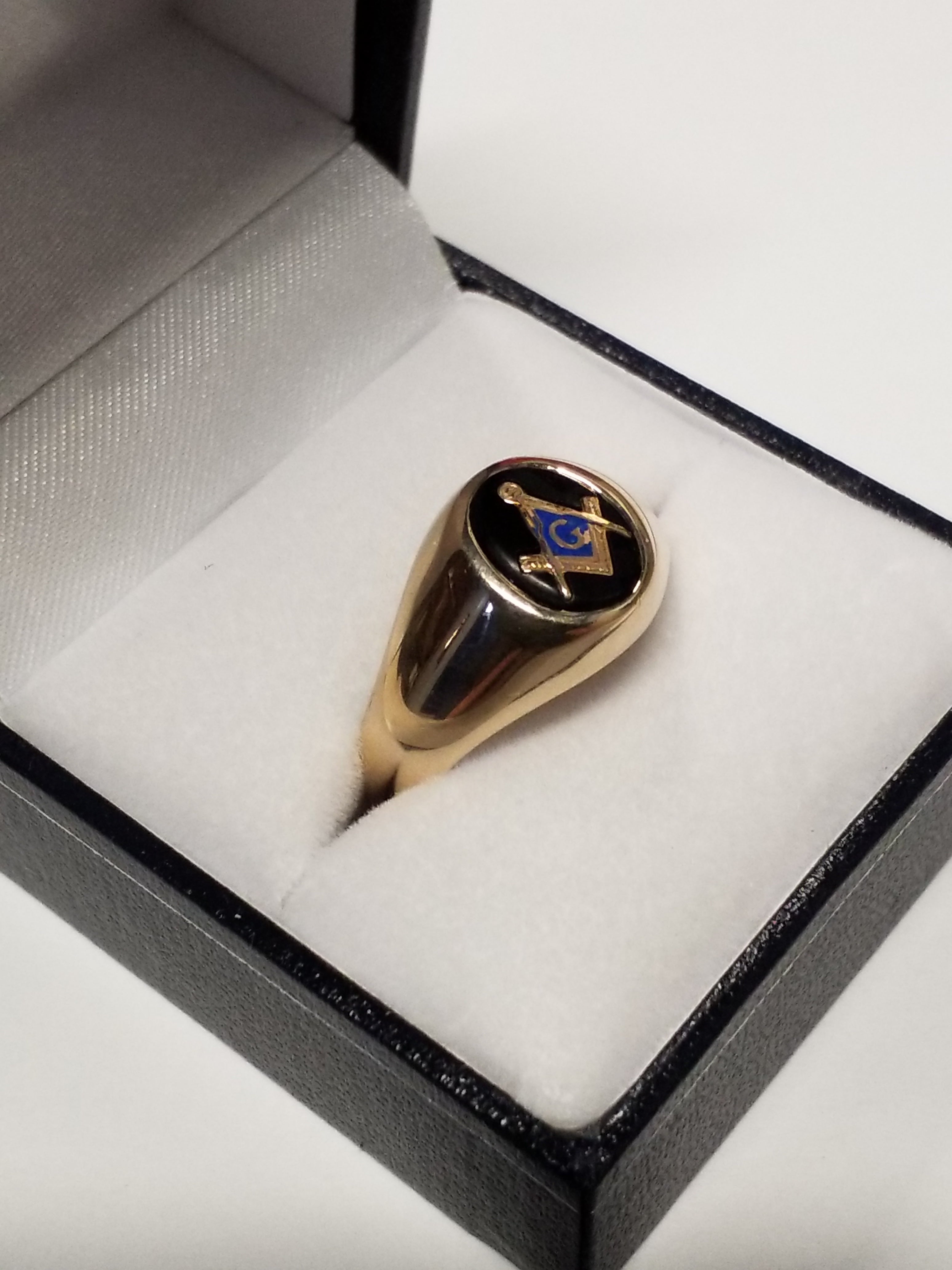 Men's Ring with Masonic Crest