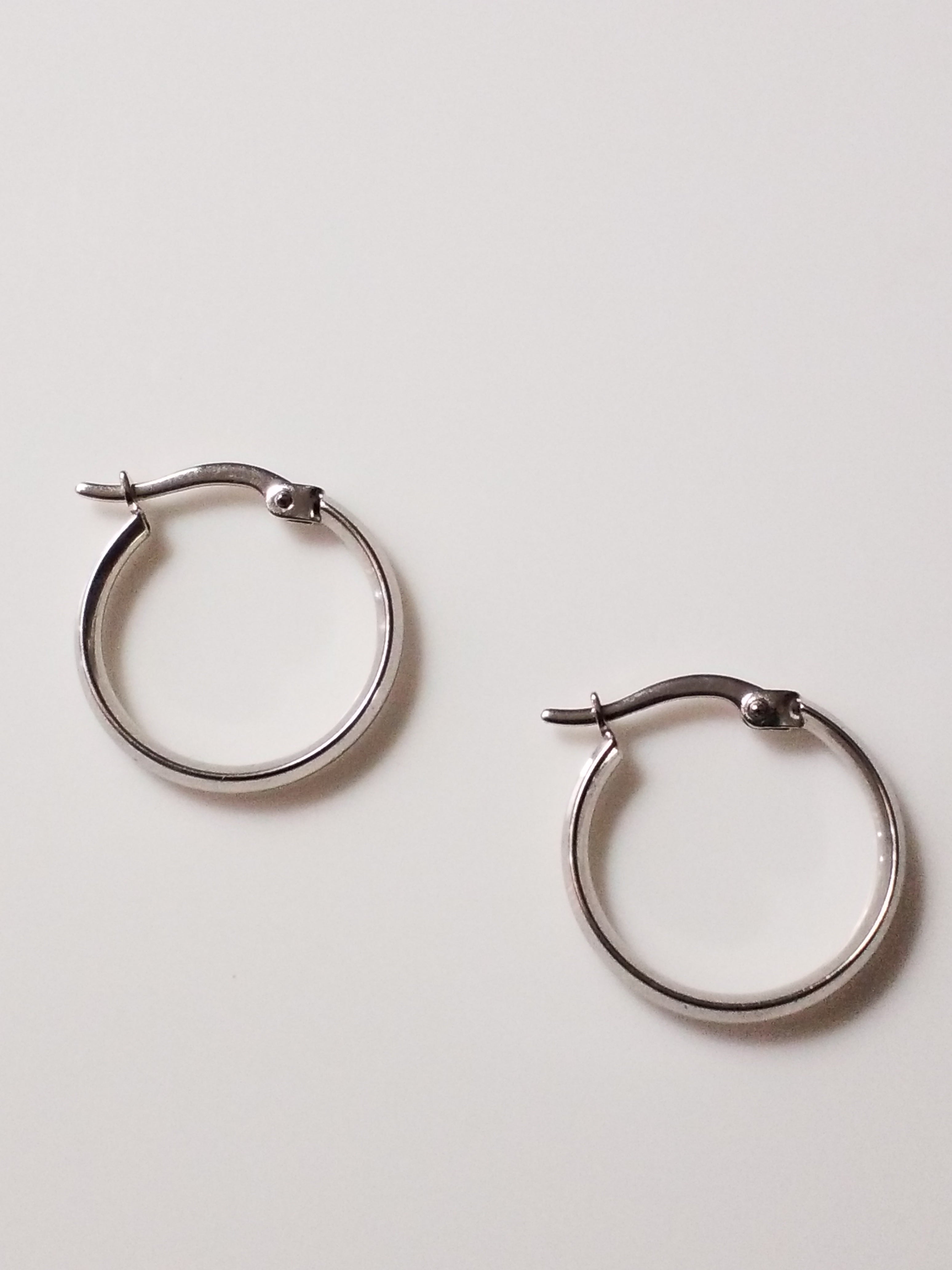 Gold Hoop Earrings 15mm