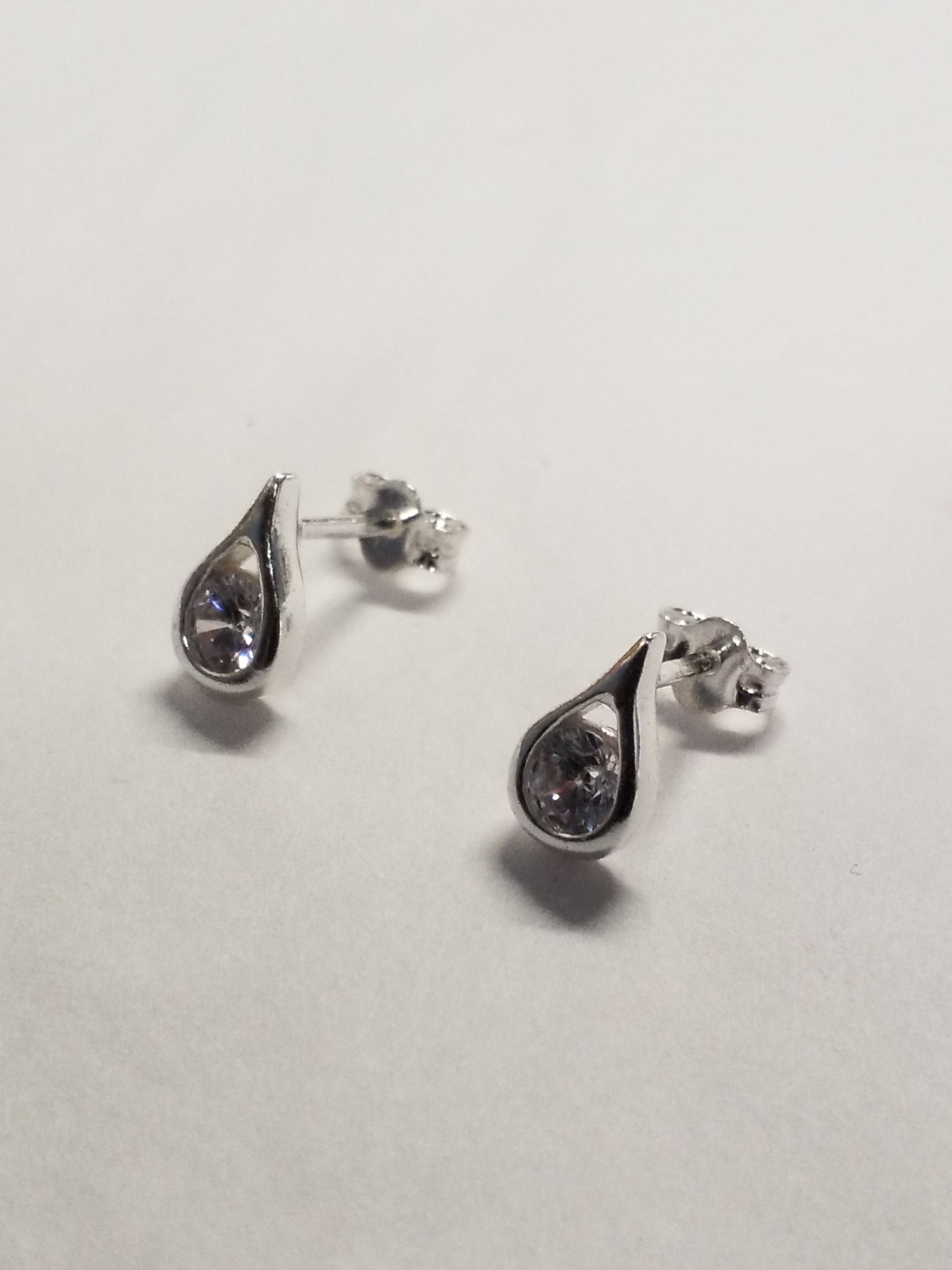 S/SEarrings - Pear shaped studs