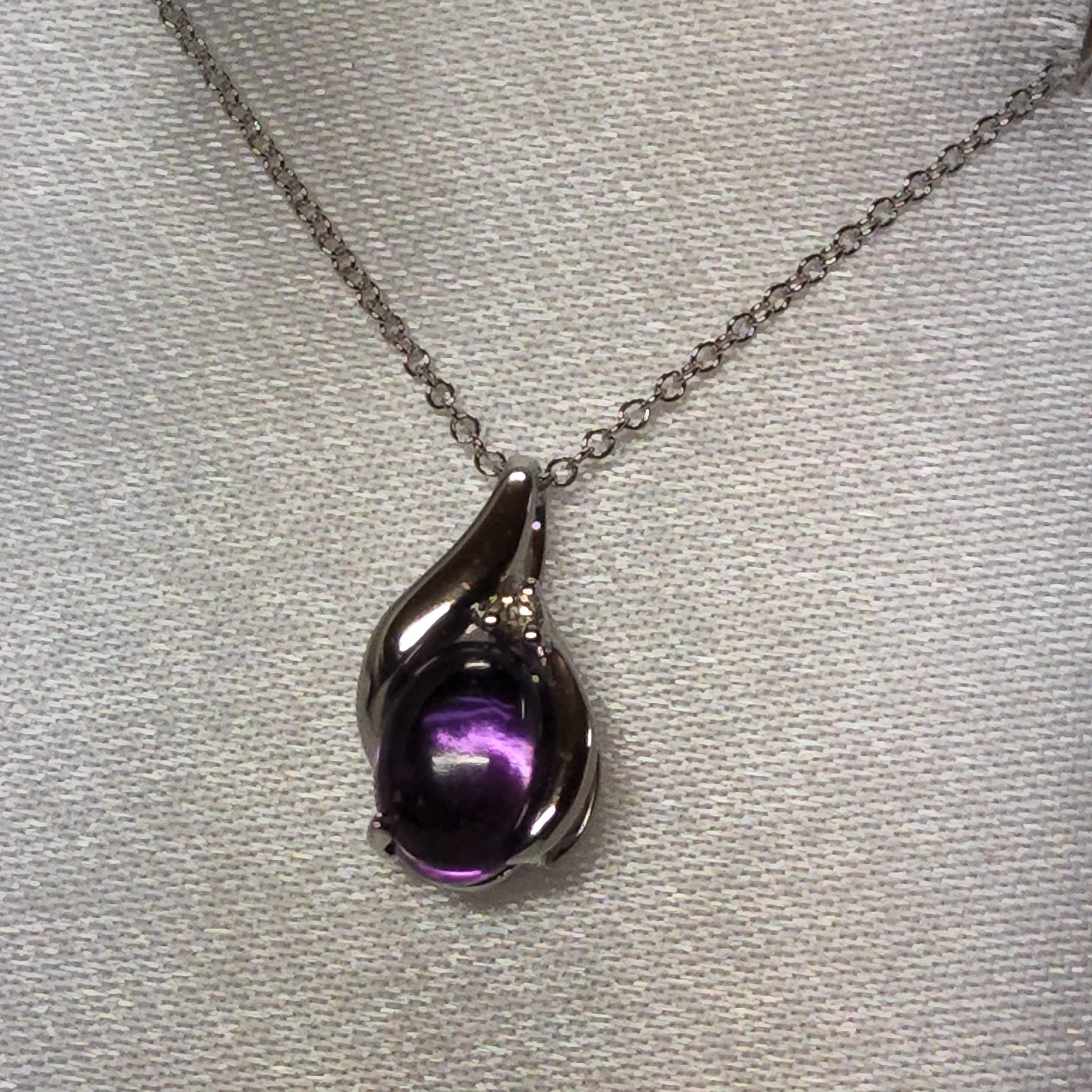 Amethyst Pendant with Diamond