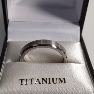 Titanium Band TR6 - Size 9.5  (Sizes 5 through 15 can be ordered)