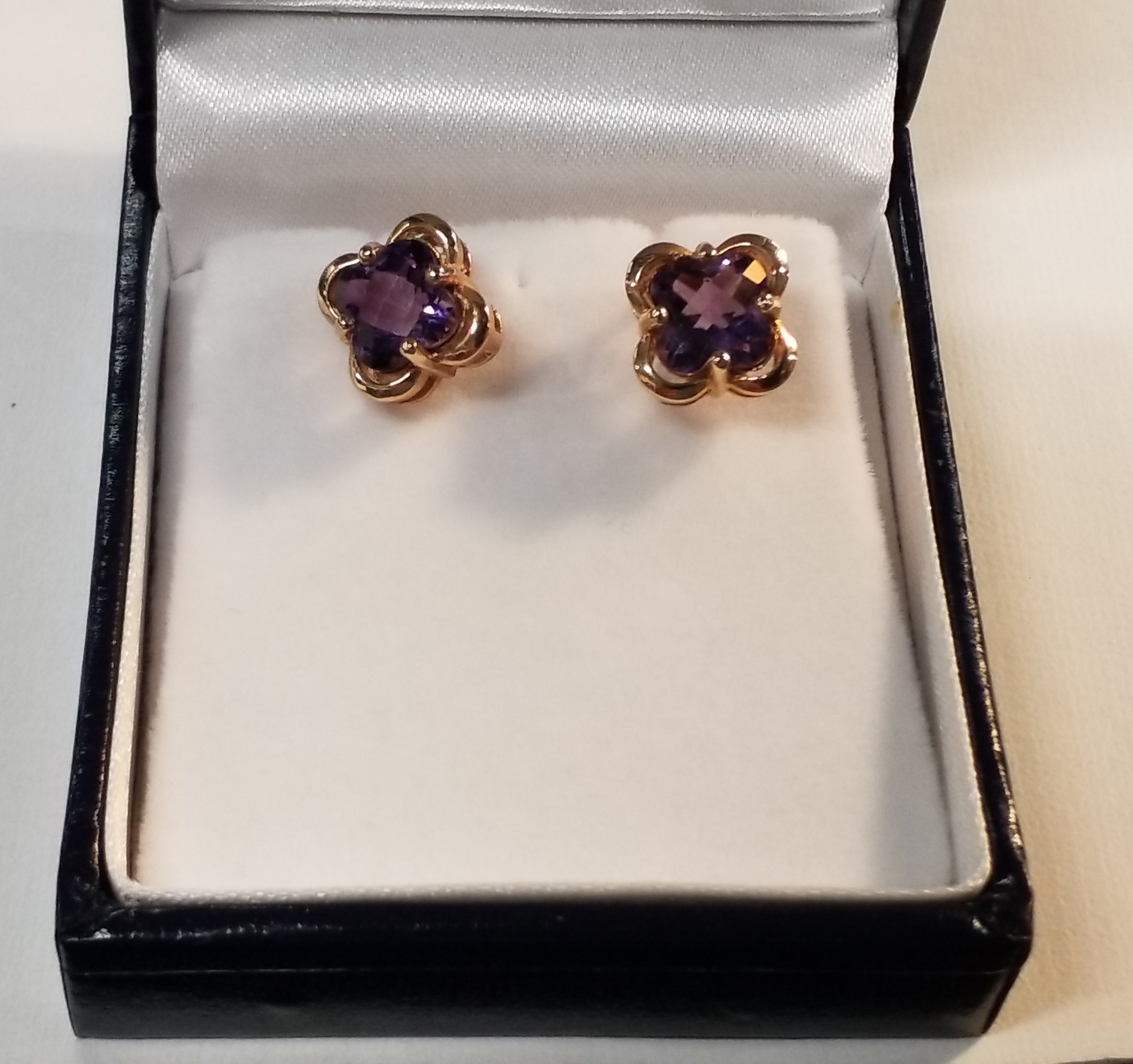 Floral Cut Amethyst Earrings - Matching Pendant also available